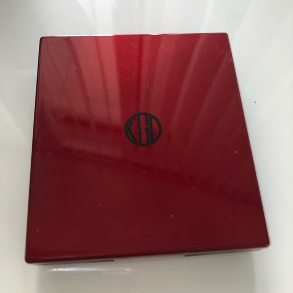 Koh Gen Do Blush palette - Picture 2 of 2